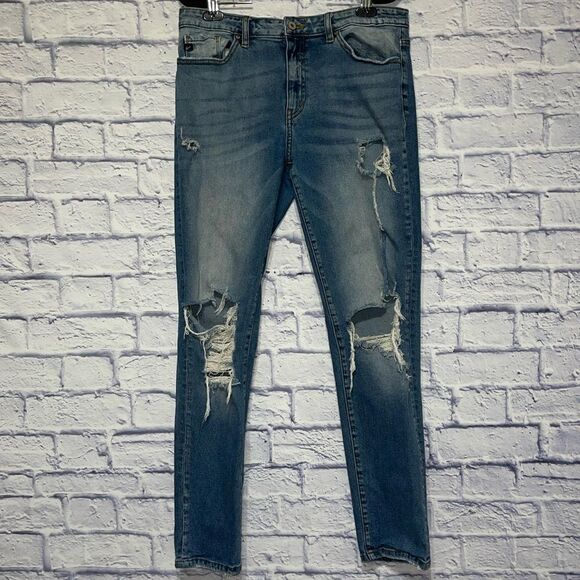 KanCan High Rise Destructed Boyfriend Jean
Size 29 - Picture 1 of 9